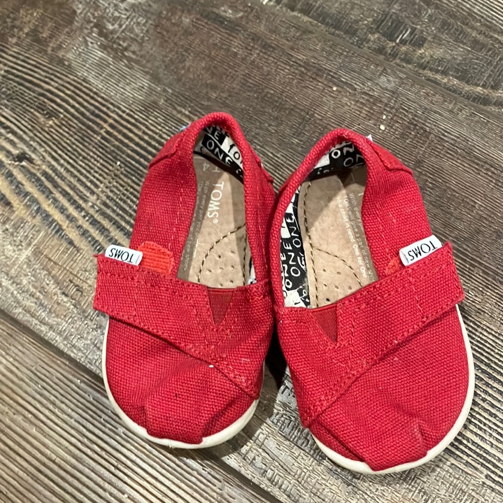 Baby toms 4t red